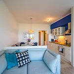 Bltn Panorama Apartment