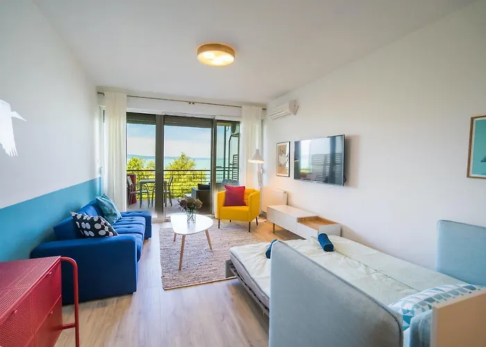 Bltn Panorama Apartment